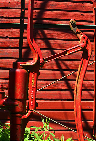 Red Barn, Red Pump
